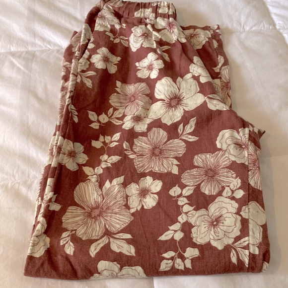 Abercrombie & Fitch Mauve Floral Wide-Leg Pants - Picture 3 of 4